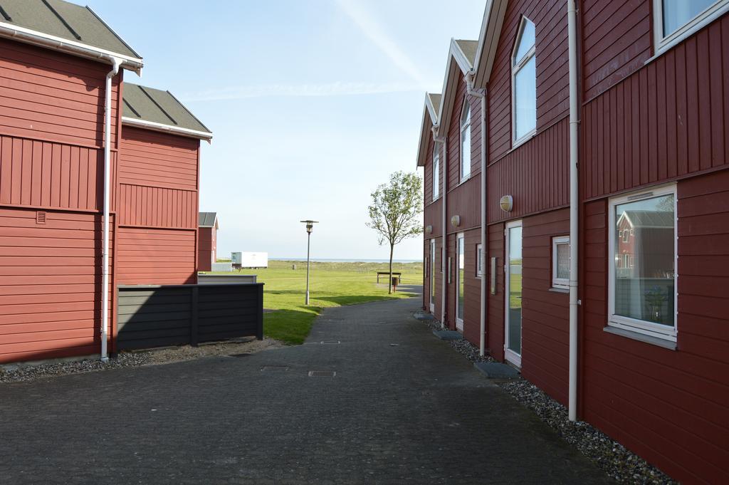 & Vandland 3*